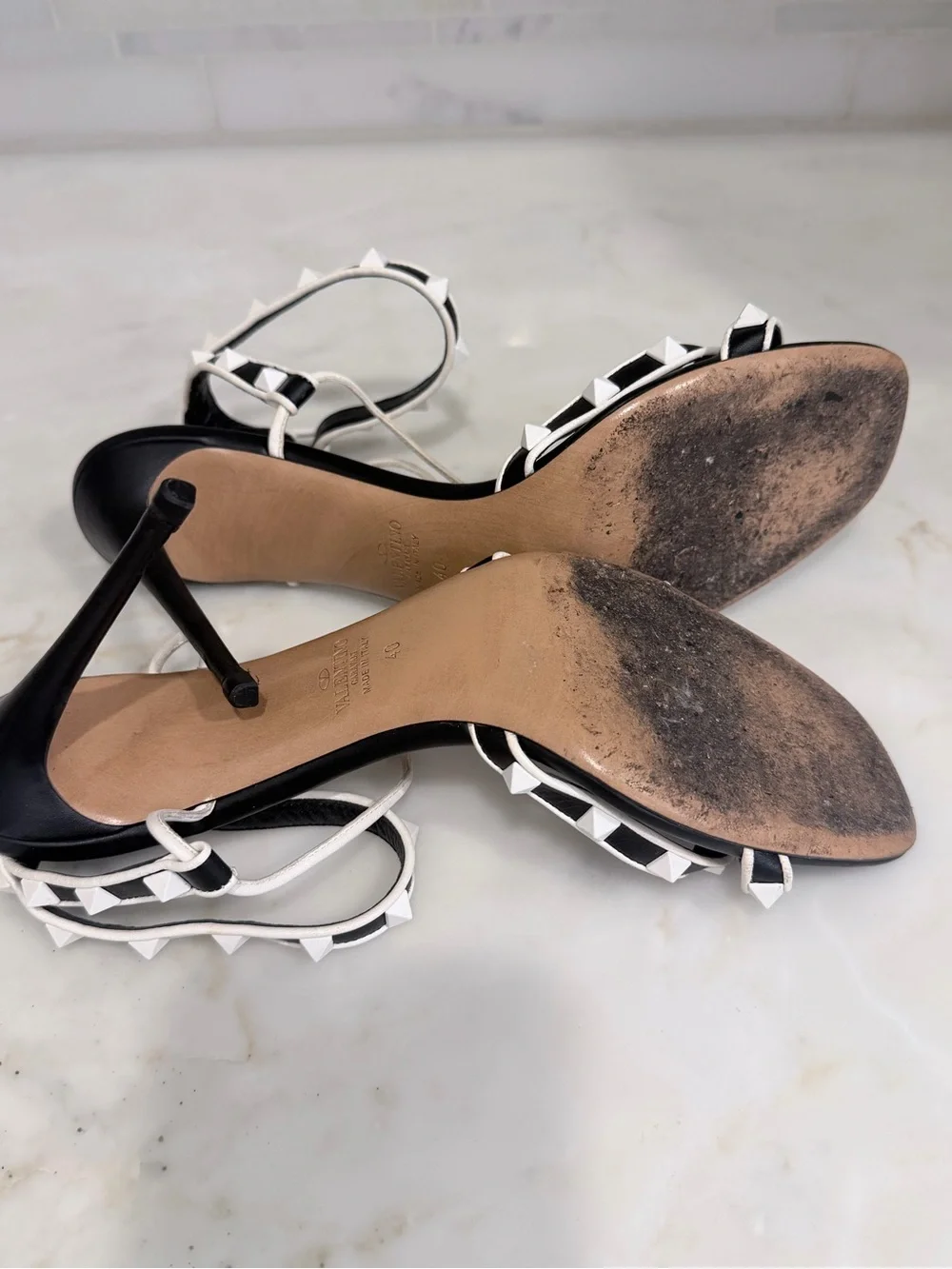 Valentino Rockstud Accents Leather T-Strap Sandals